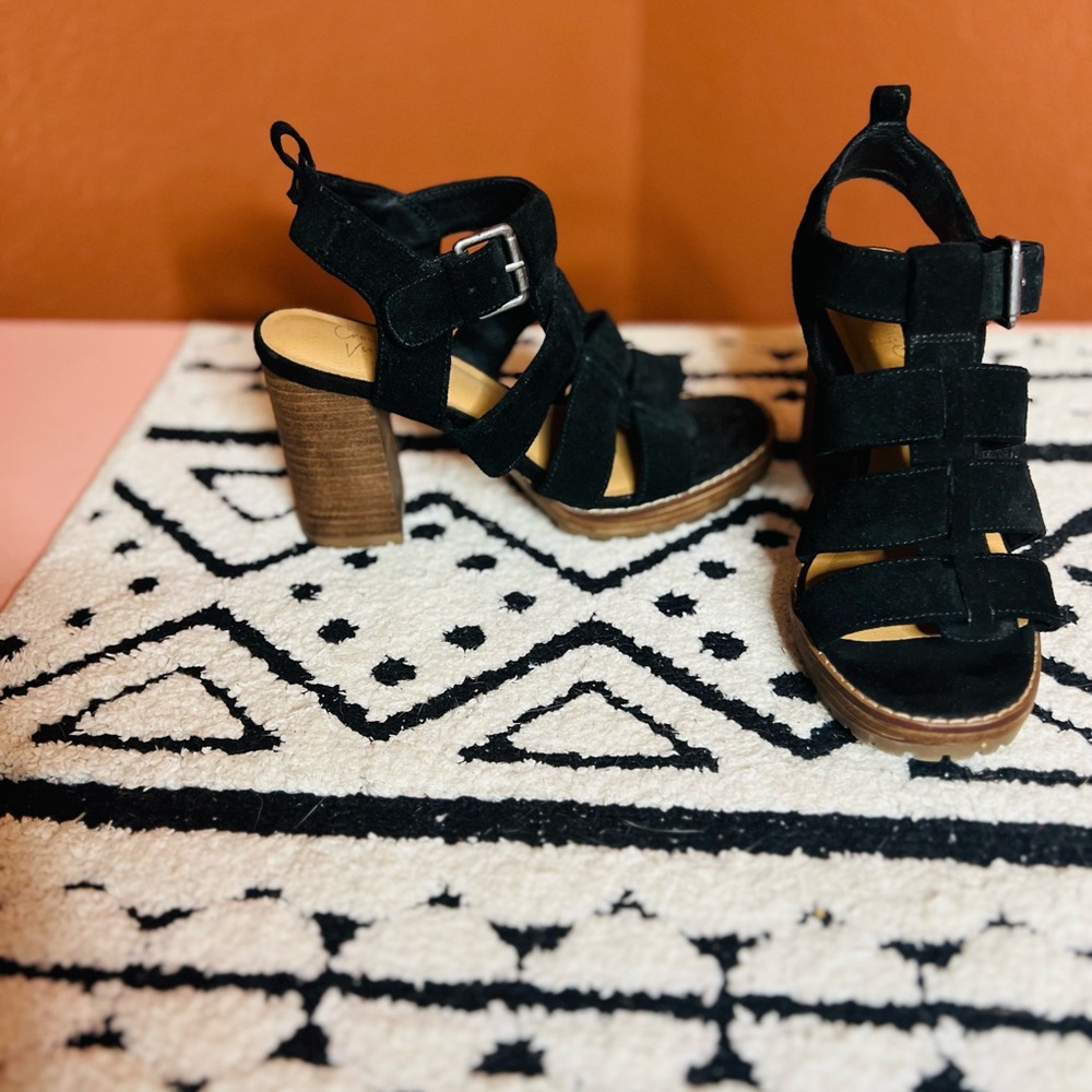 Crown Black women’s Sandals - Picture 2 of 5